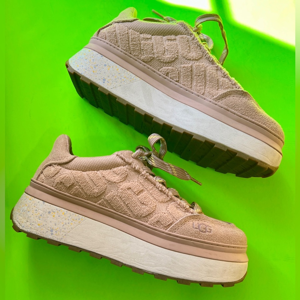 Ugg Marin Lace Logo Terry Platform Sneakers Pink US Women’s 9 EUC